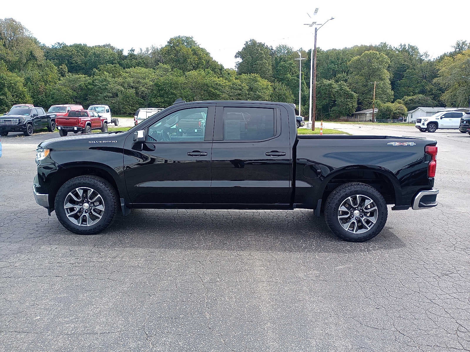 2023 Chevrolet Silverado 1500 LT (2FL)