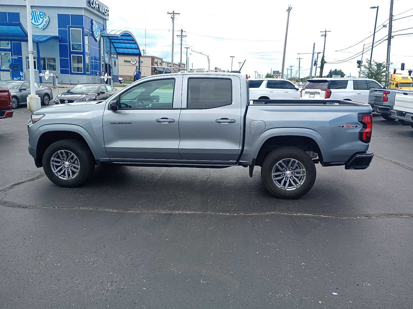2025 Chevrolet Colorado WT/LT