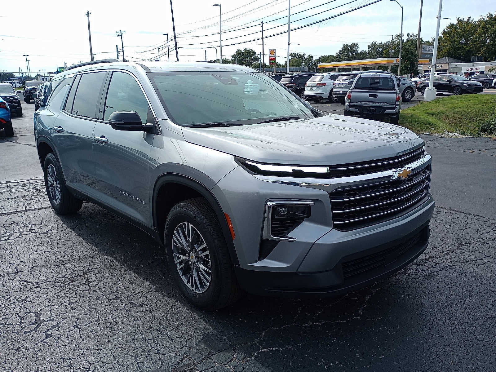 2025 Chevrolet Traverse LT