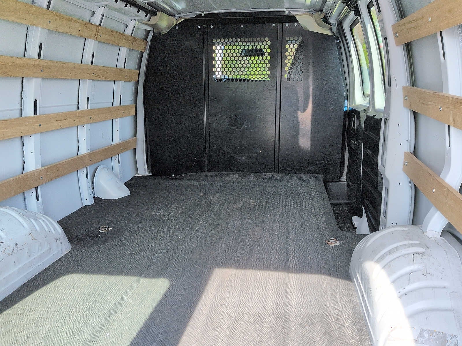 2024 GMC Savana Cargo 2500 Work Van