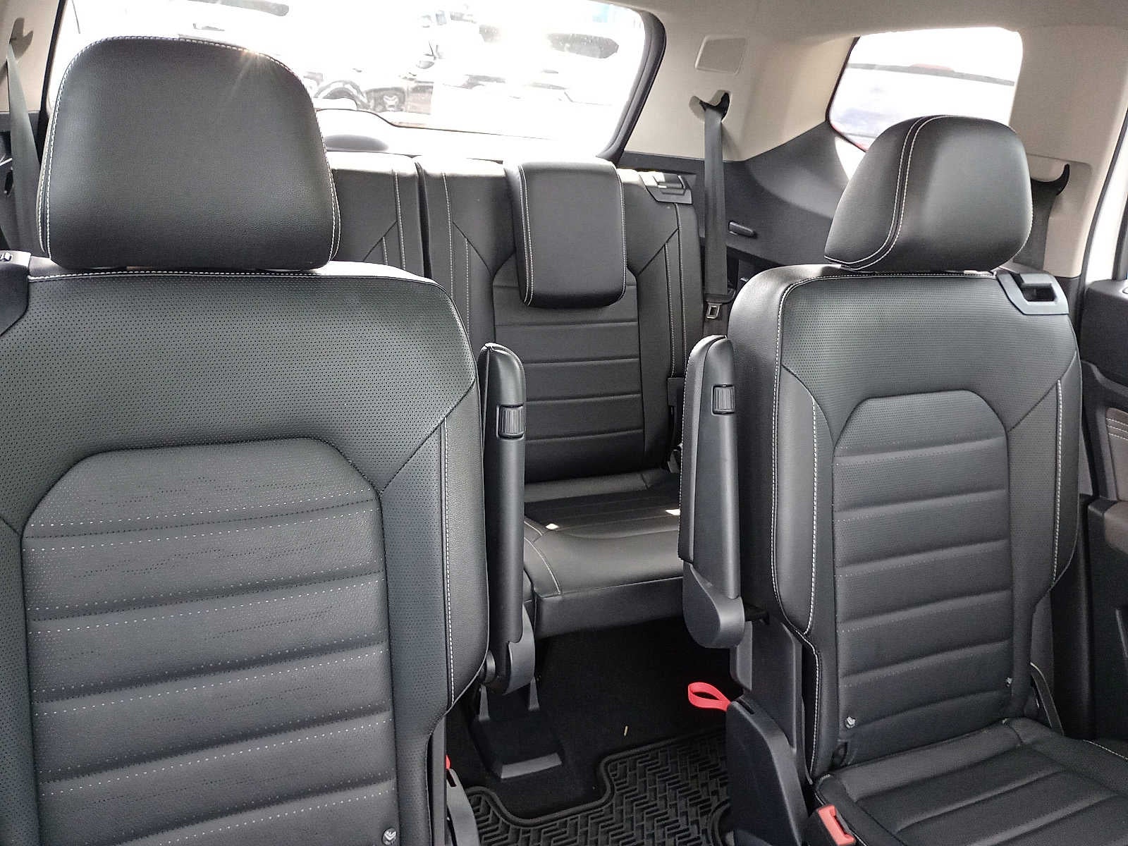 2022 Volkswagen Atlas 3.6L V6 SEL Premium R-Line