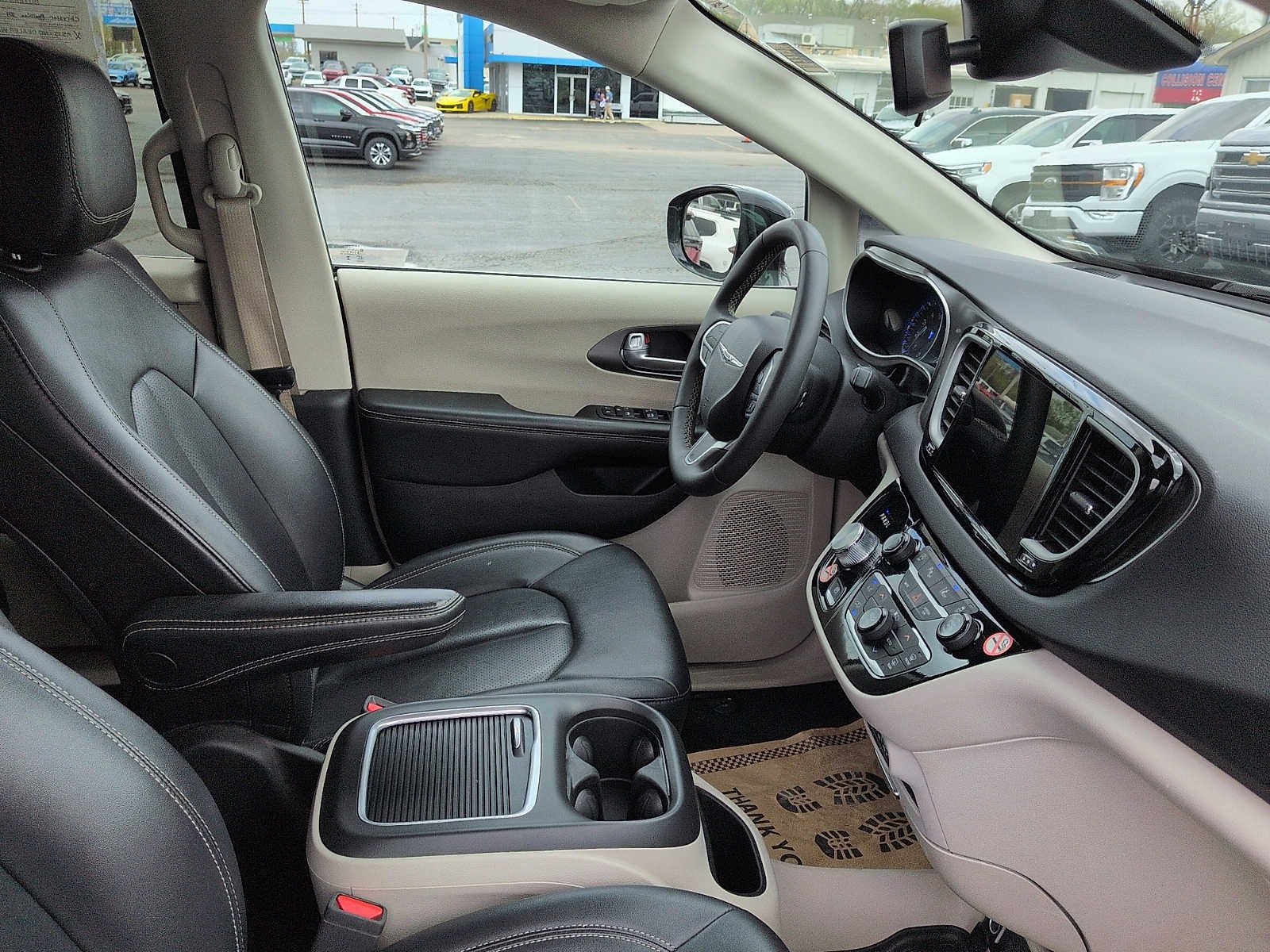 2024 Chrysler Pacifica Touring L