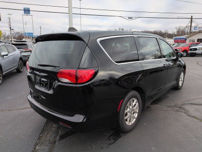 2024 Chrysler Voyager LX