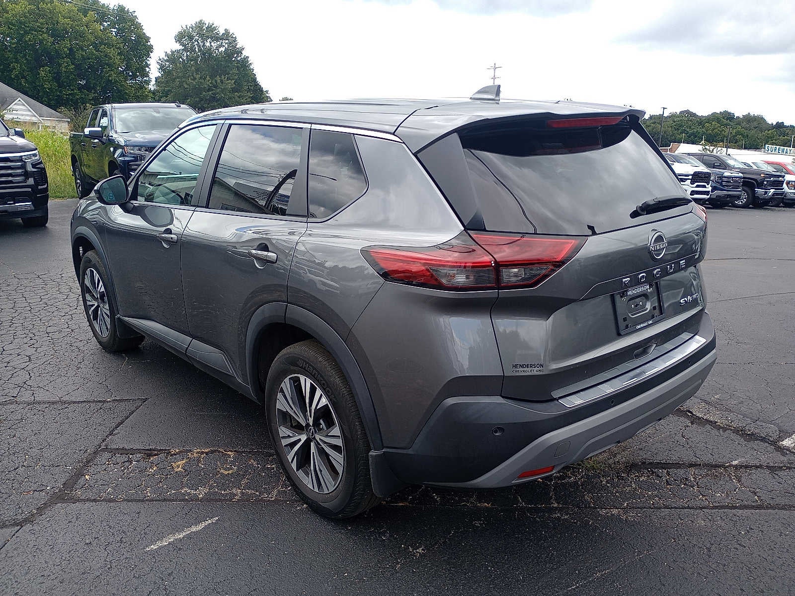 2022 Nissan Rogue SV