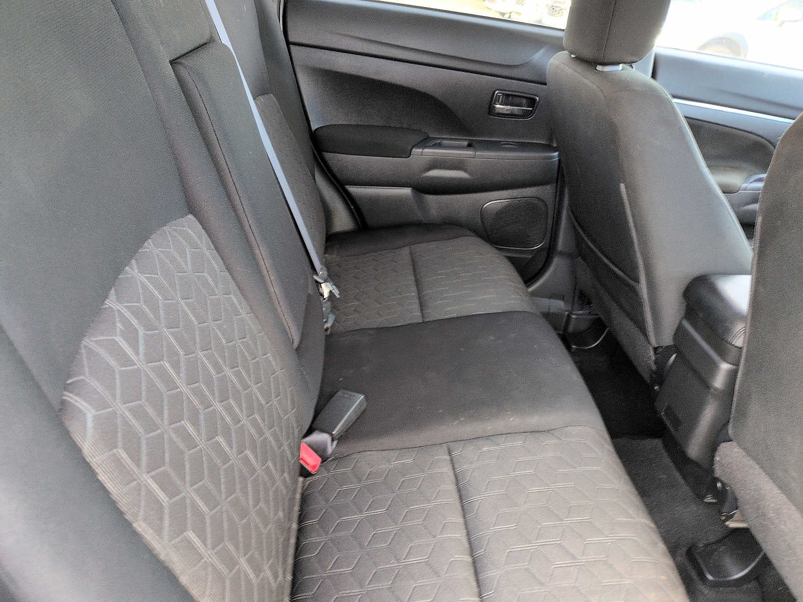 2023 Mitsubishi Outlander Sport ES