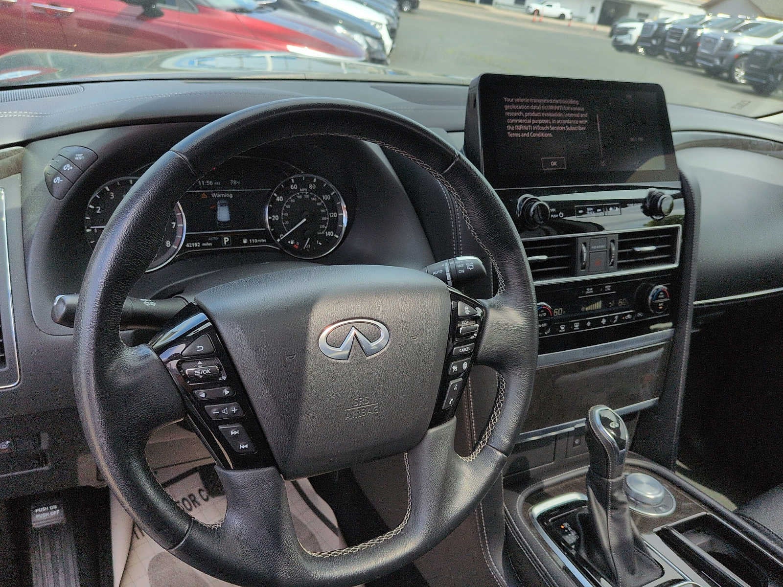 2024 INFINITI QX80 LUXE