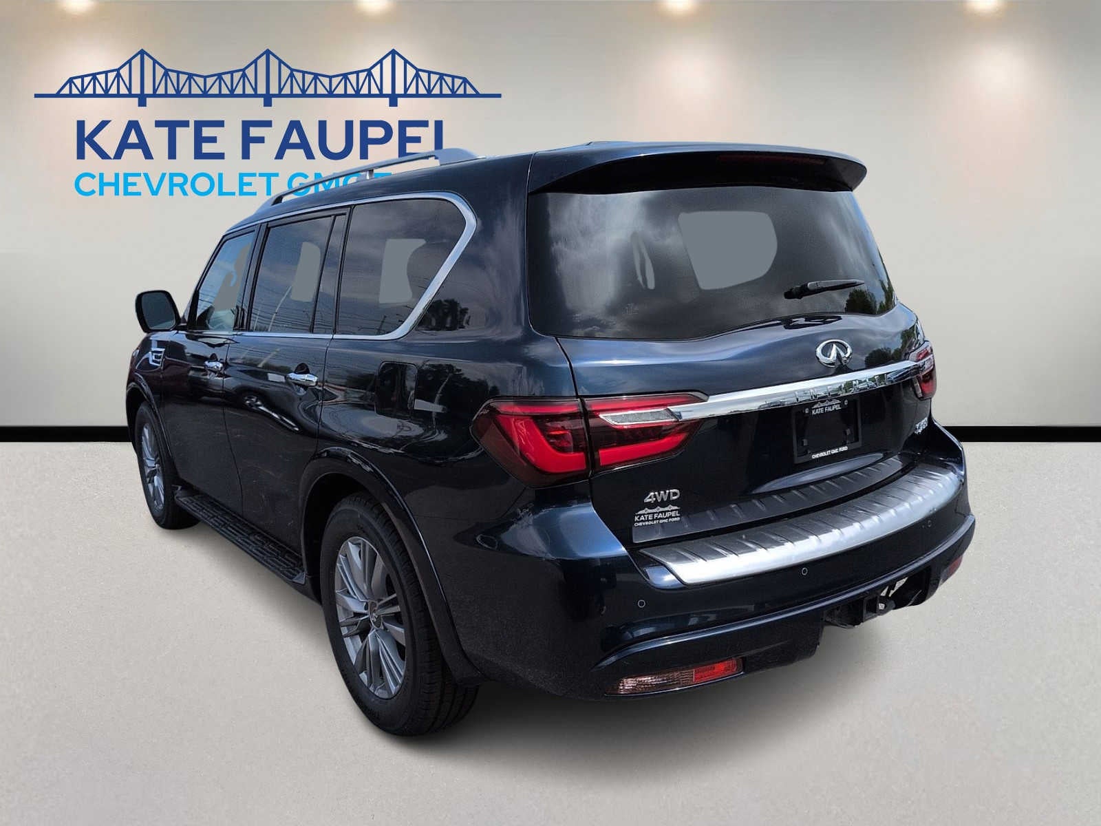 2024 INFINITI QX80 LUXE