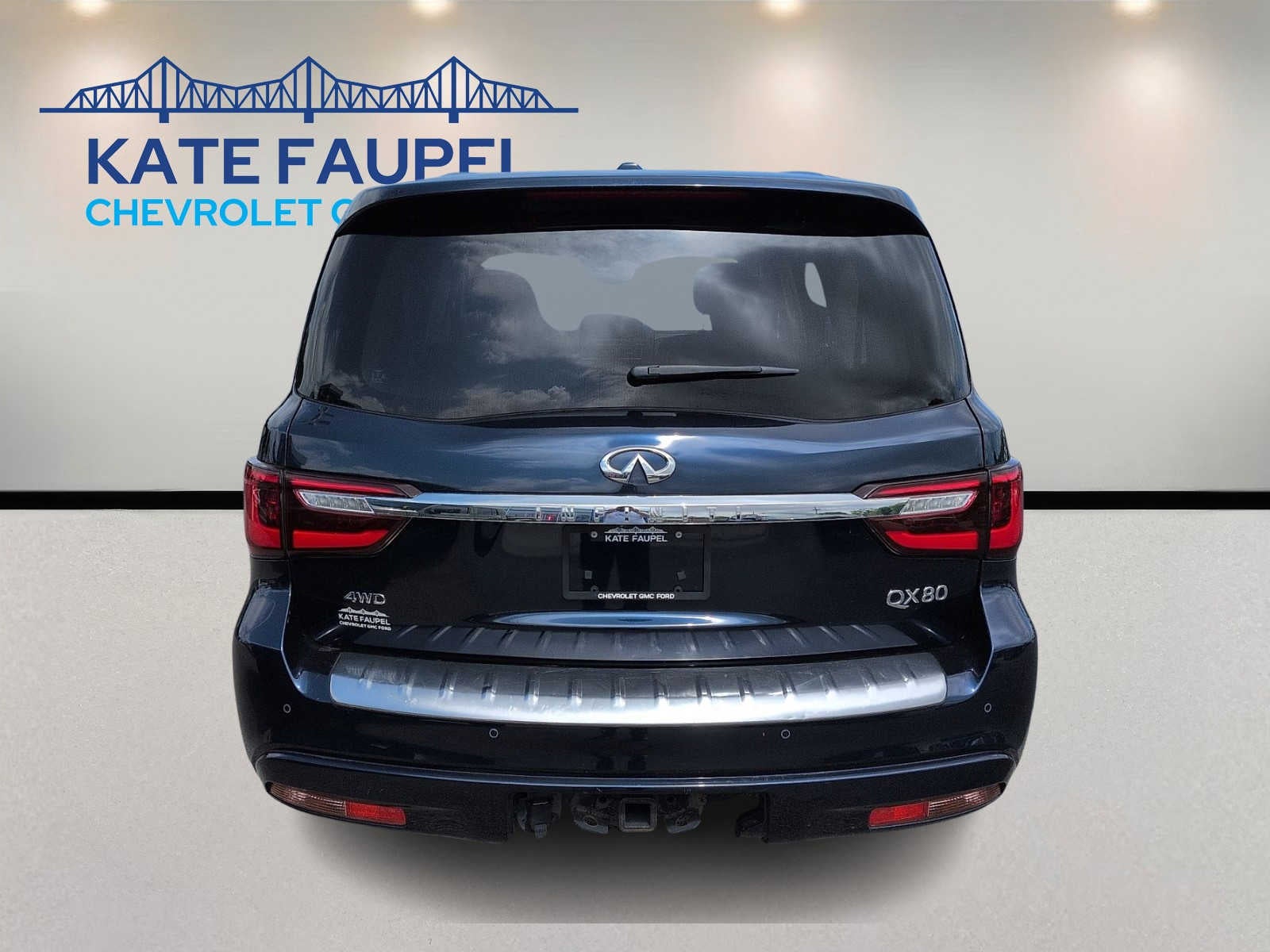 2024 INFINITI QX80 LUXE