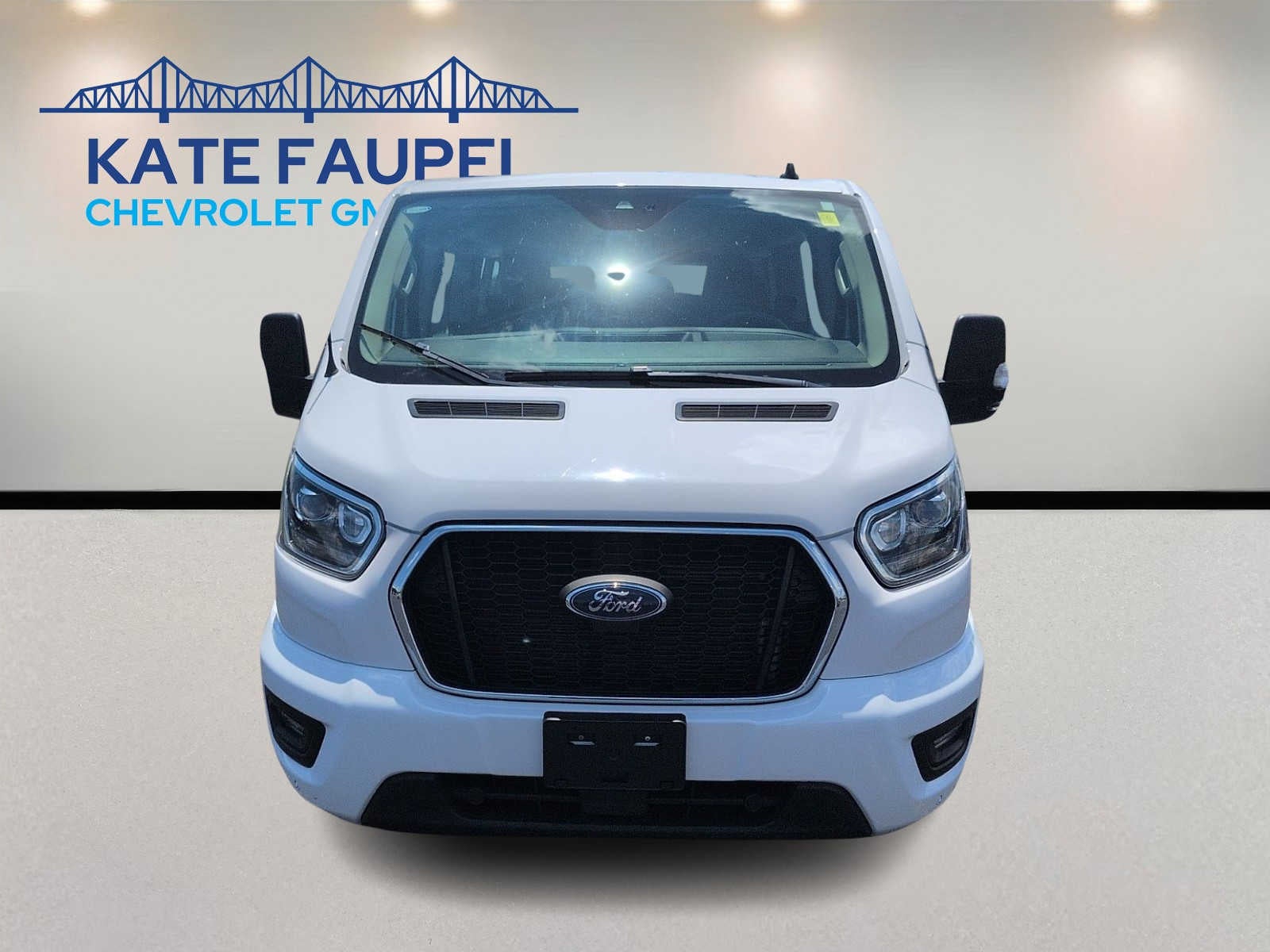 2023 Ford Transit Passenger Wagon XLT