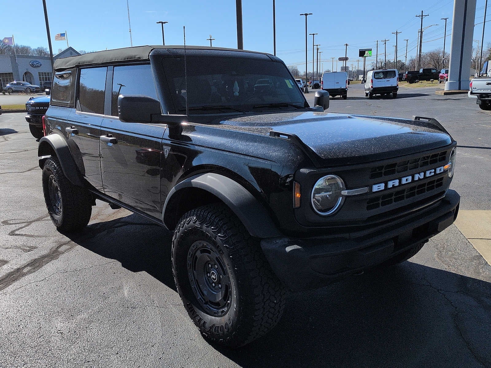 2025 Ford Bronco Base