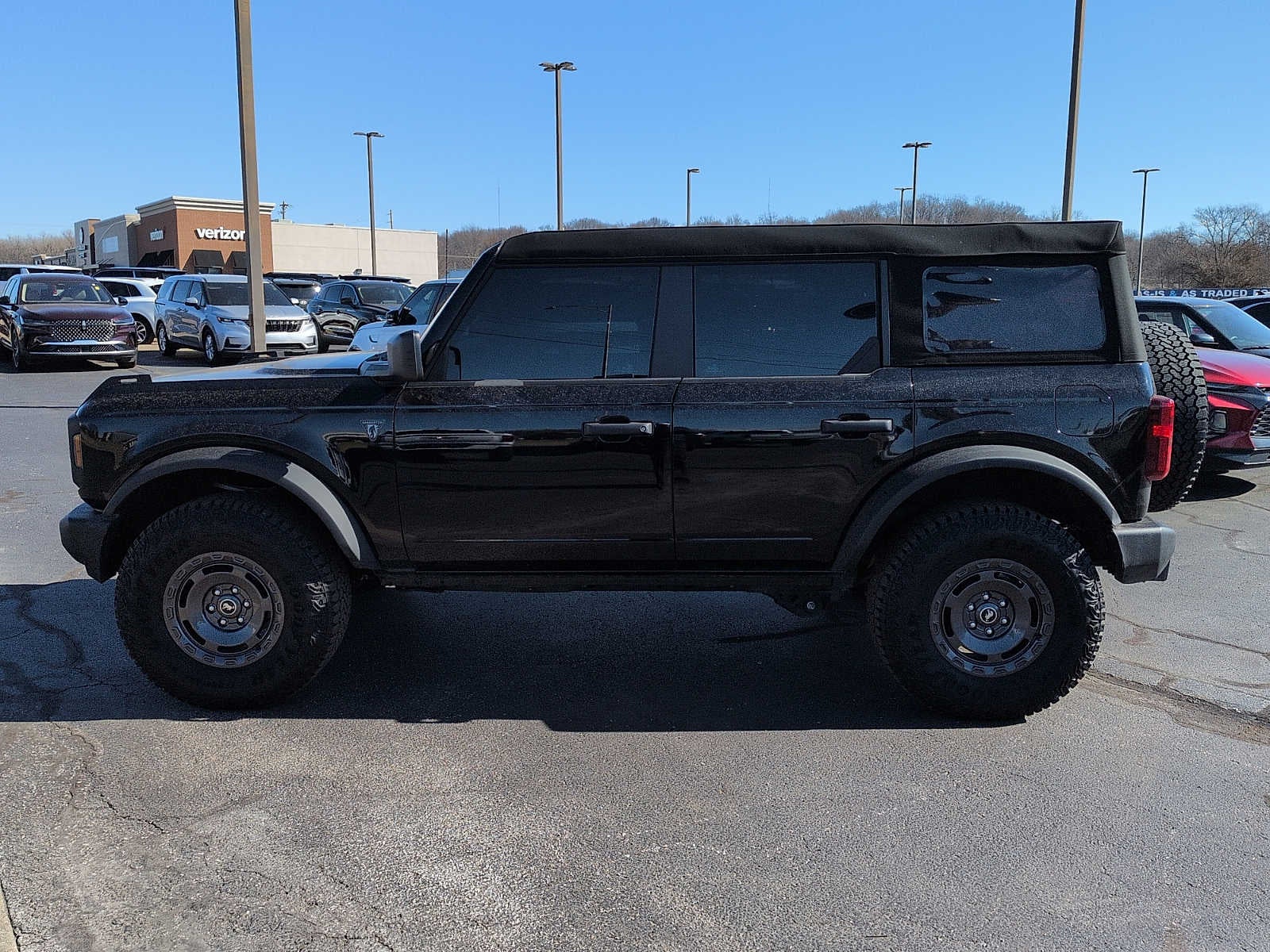 2025 Ford Bronco Base