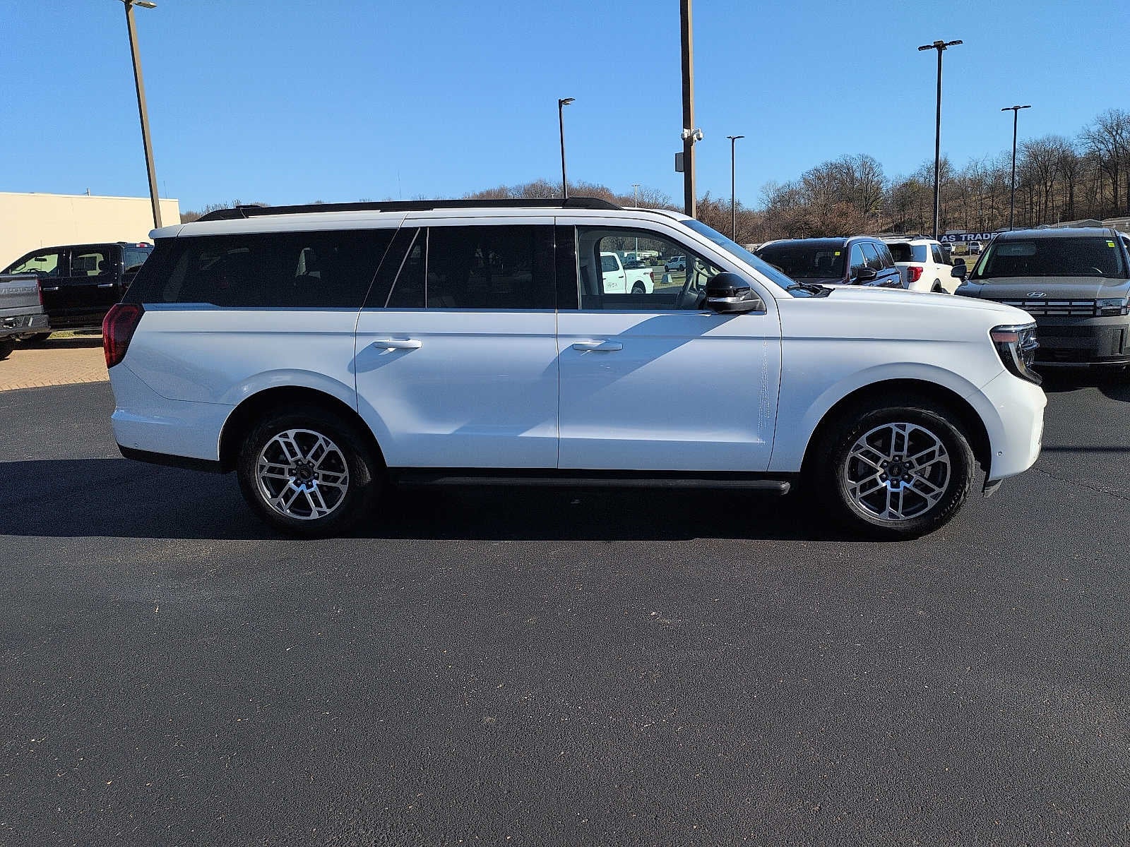 2025 Ford Expedition Max Active