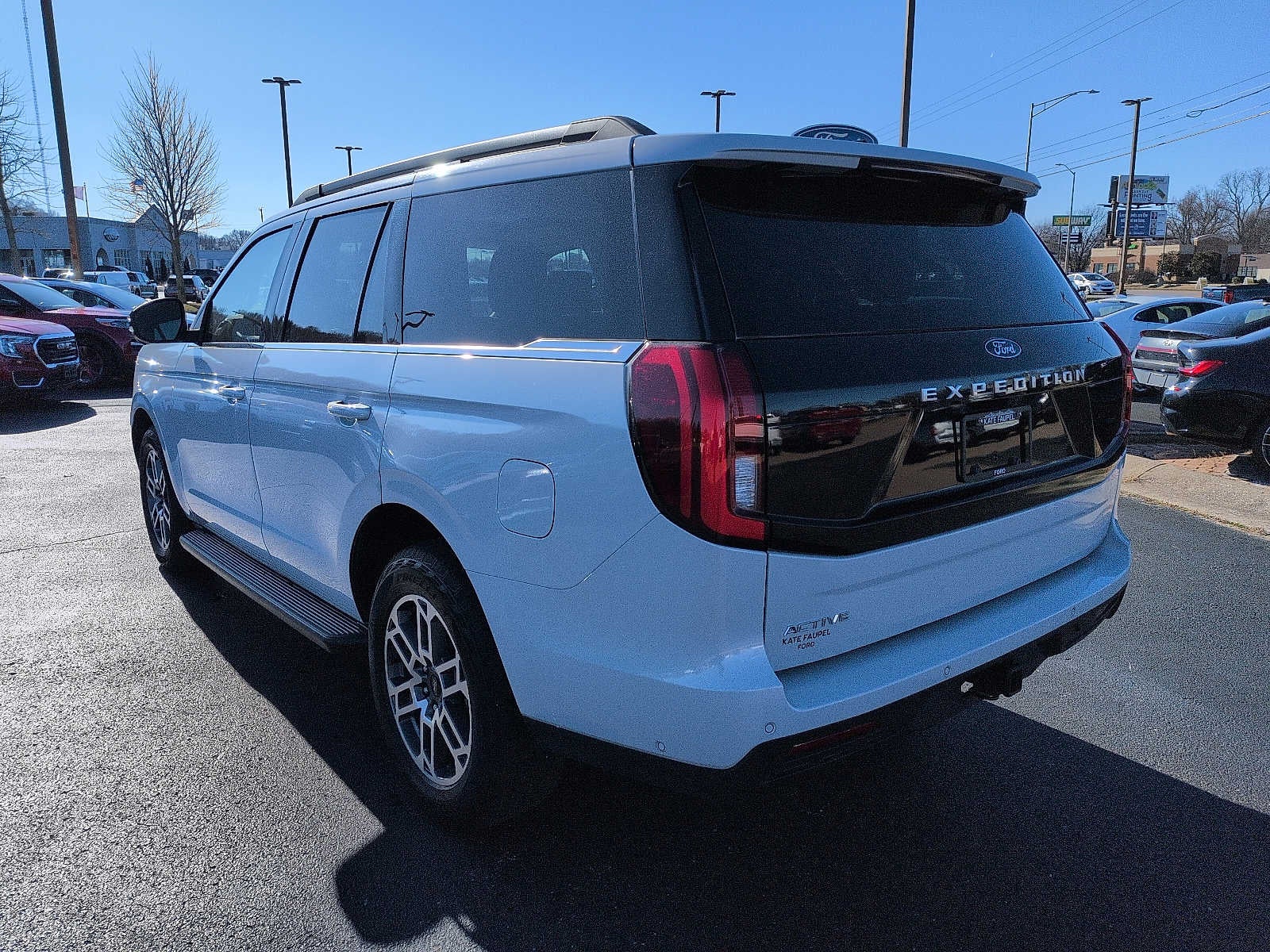 2025 Ford Expedition Active