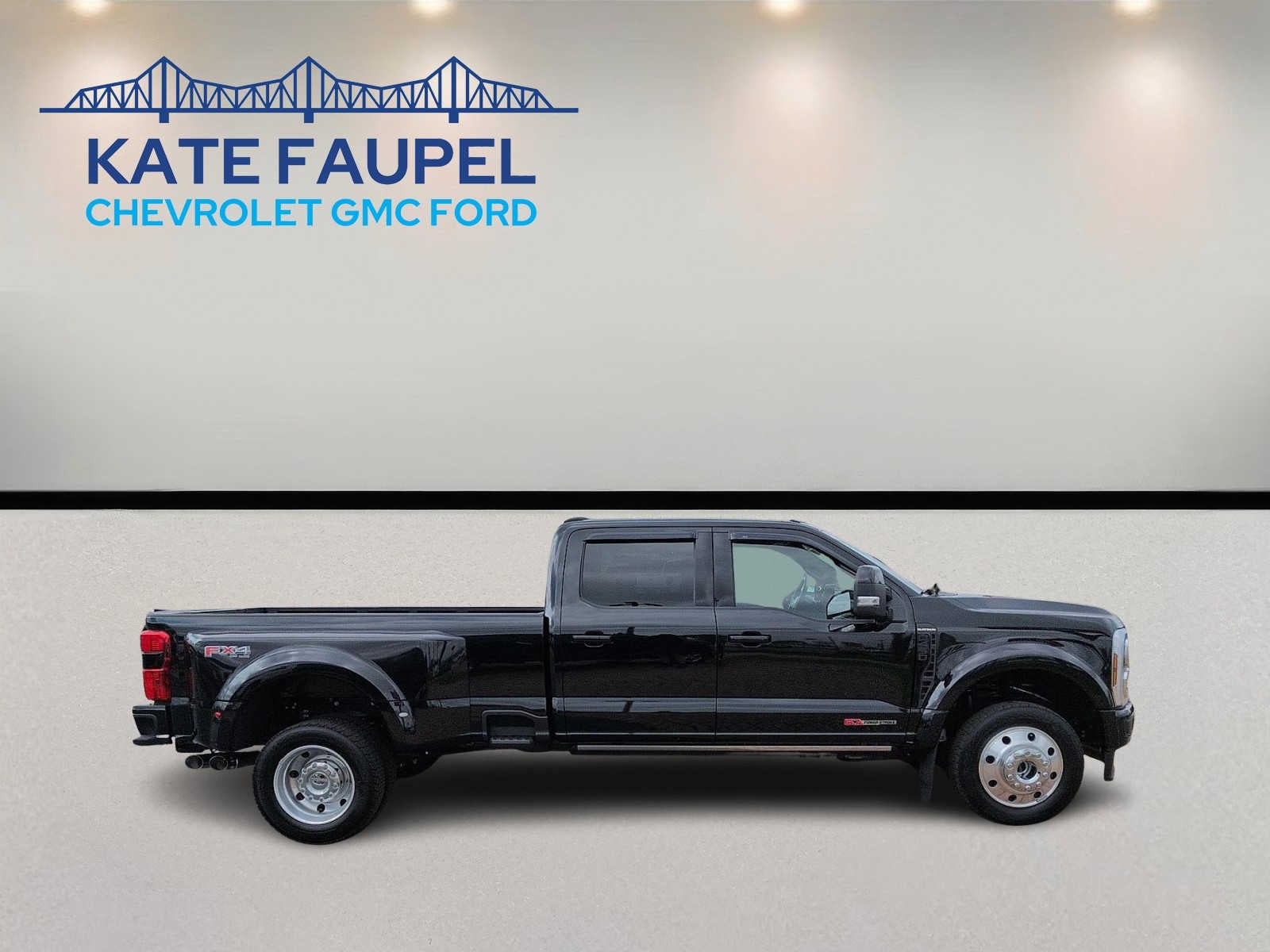 2025 Ford Super Duty F-450 Pickup Platinum