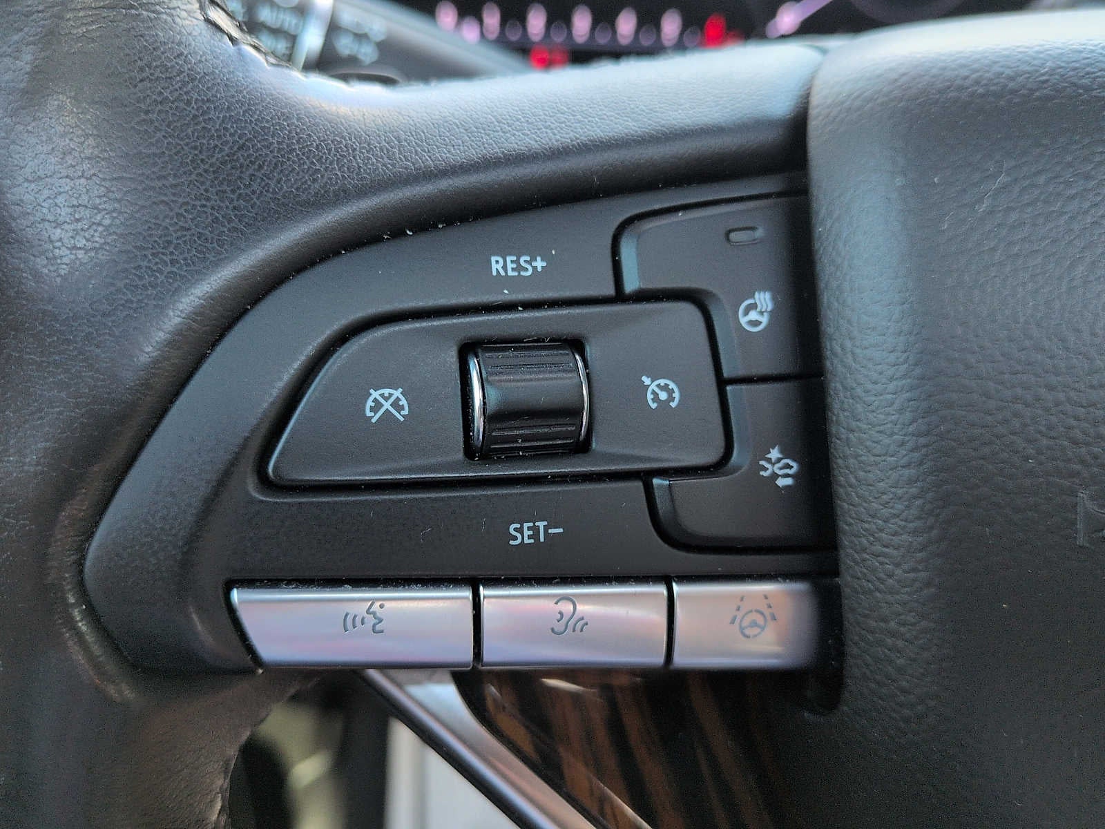 2023 Cadillac Escalade ESV 4WD Premium Luxury