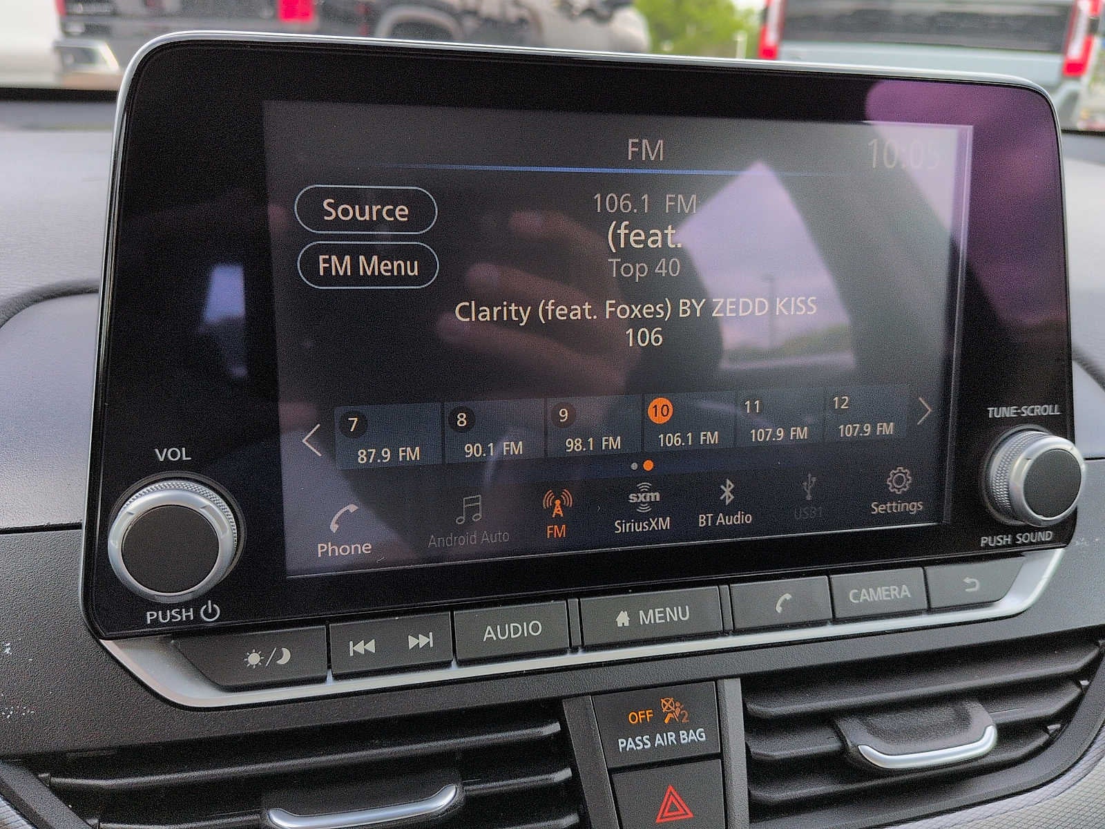 2025 Nissan Altima SR