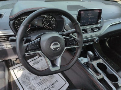 2025 Nissan Altima SR