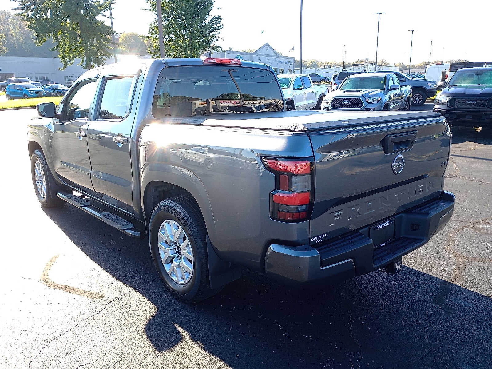 2022 Nissan Frontier SV