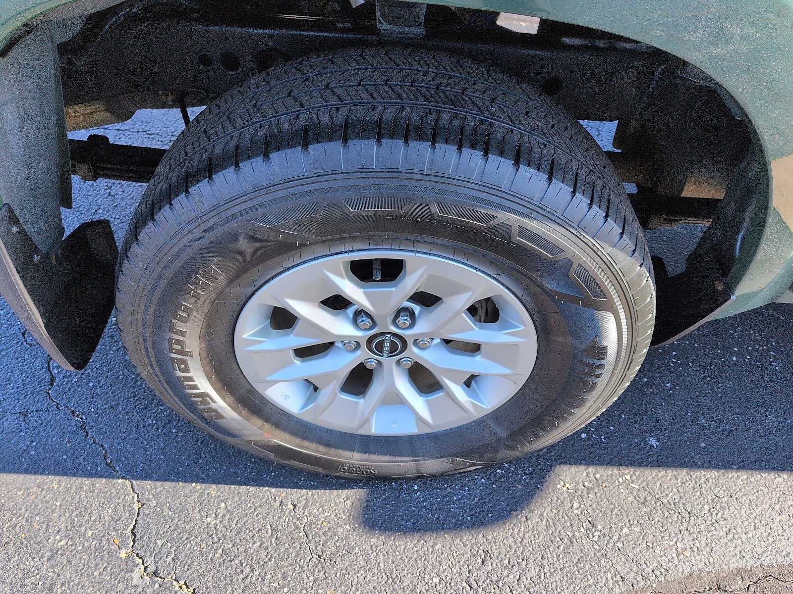 2024 Nissan Frontier SV