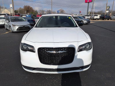 2019 Chrysler 300 Touring
