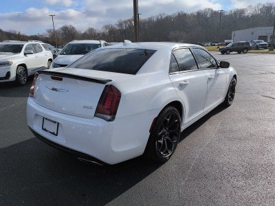 2019 Chrysler 300 Touring
