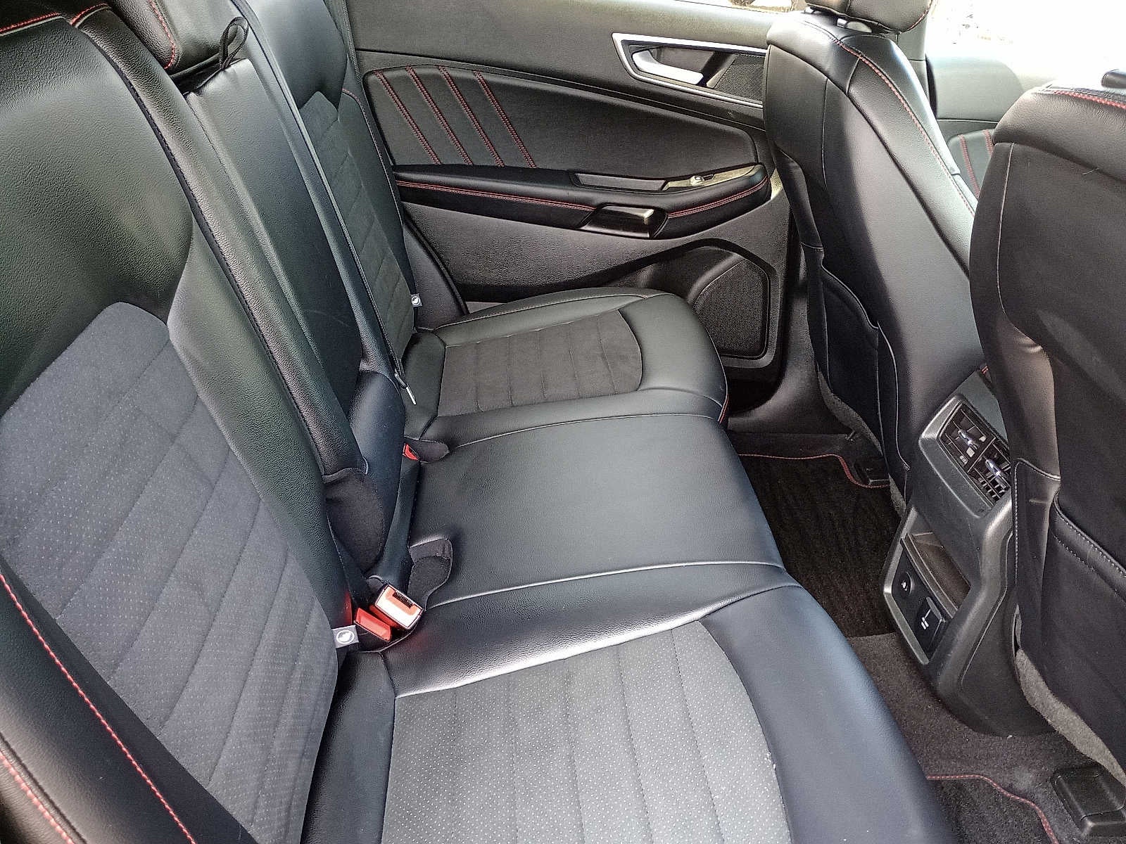 2024 Ford Edge ST-Line