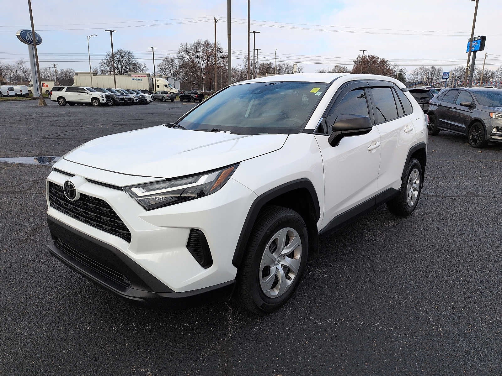 2023 Toyota RAV4 LE