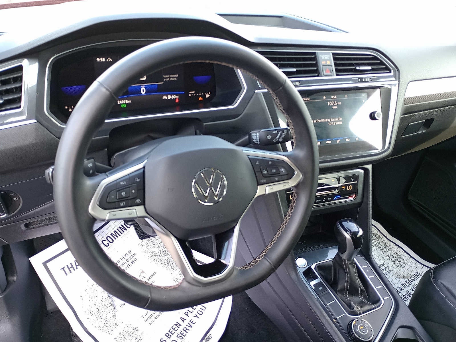 2022 Volkswagen Tiguan SE