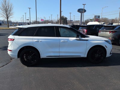 2025 Lincoln Corsair Premiere