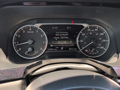 2025 Nissan Pathfinder SL