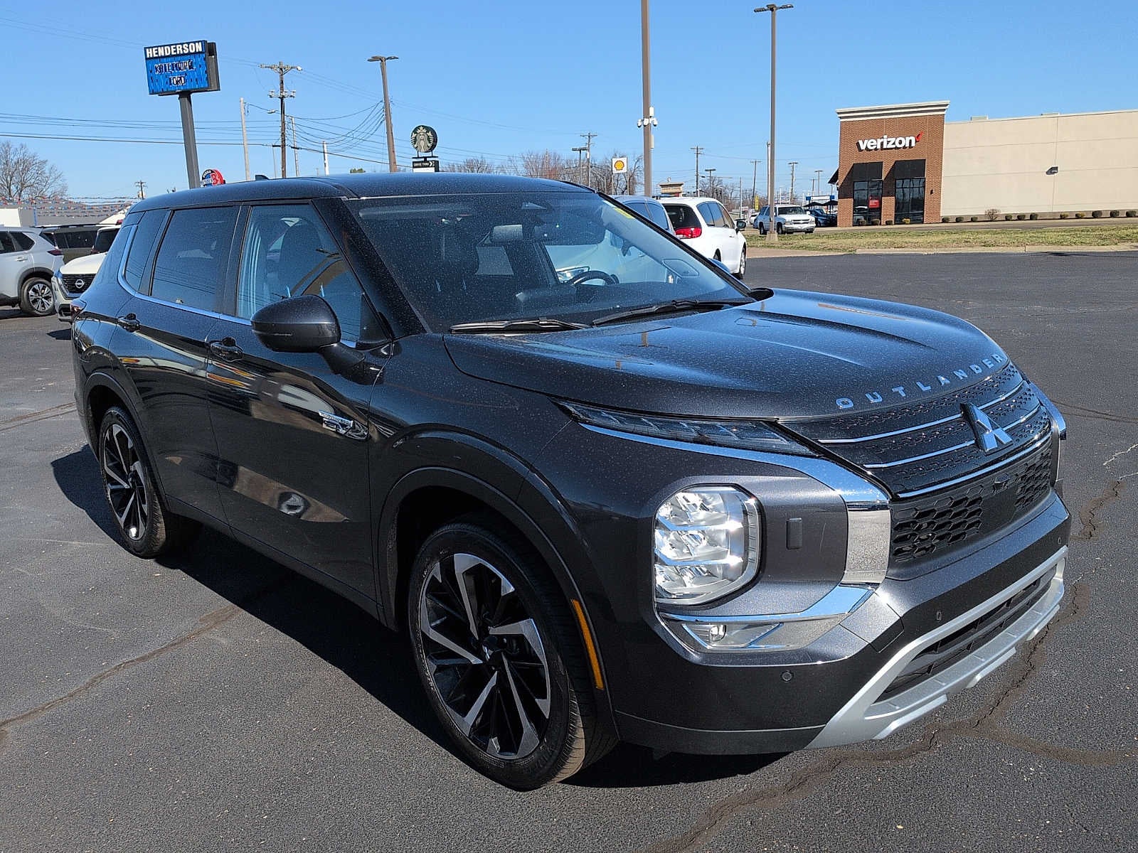 2024 Mitsubishi Outlander Plug-In Hybrid SE