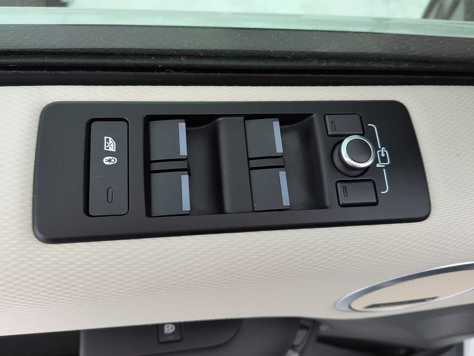 2022 Land Rover Discovery S R-Dynamic