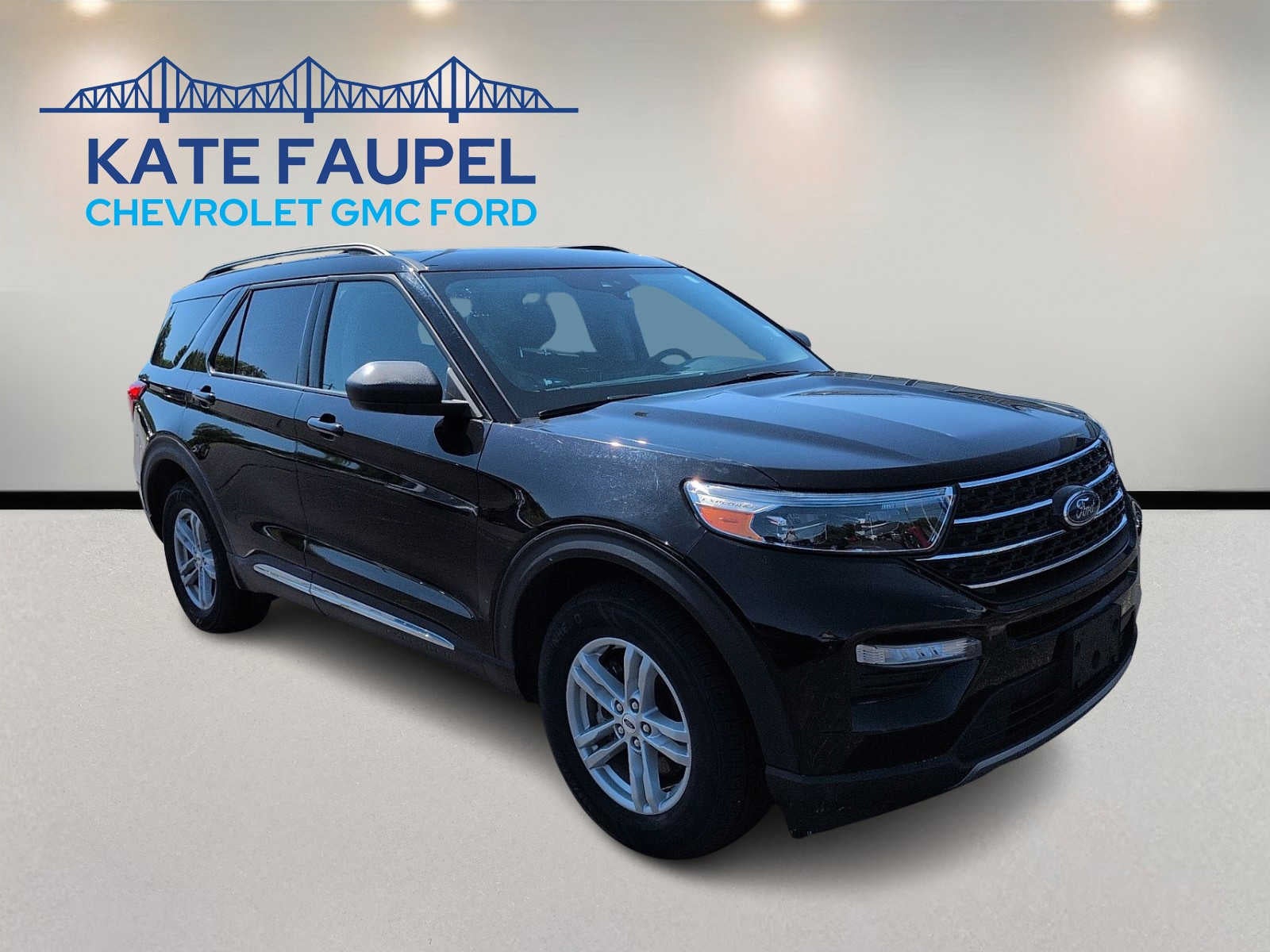 2022 Ford Explorer XLT 4WD's photo