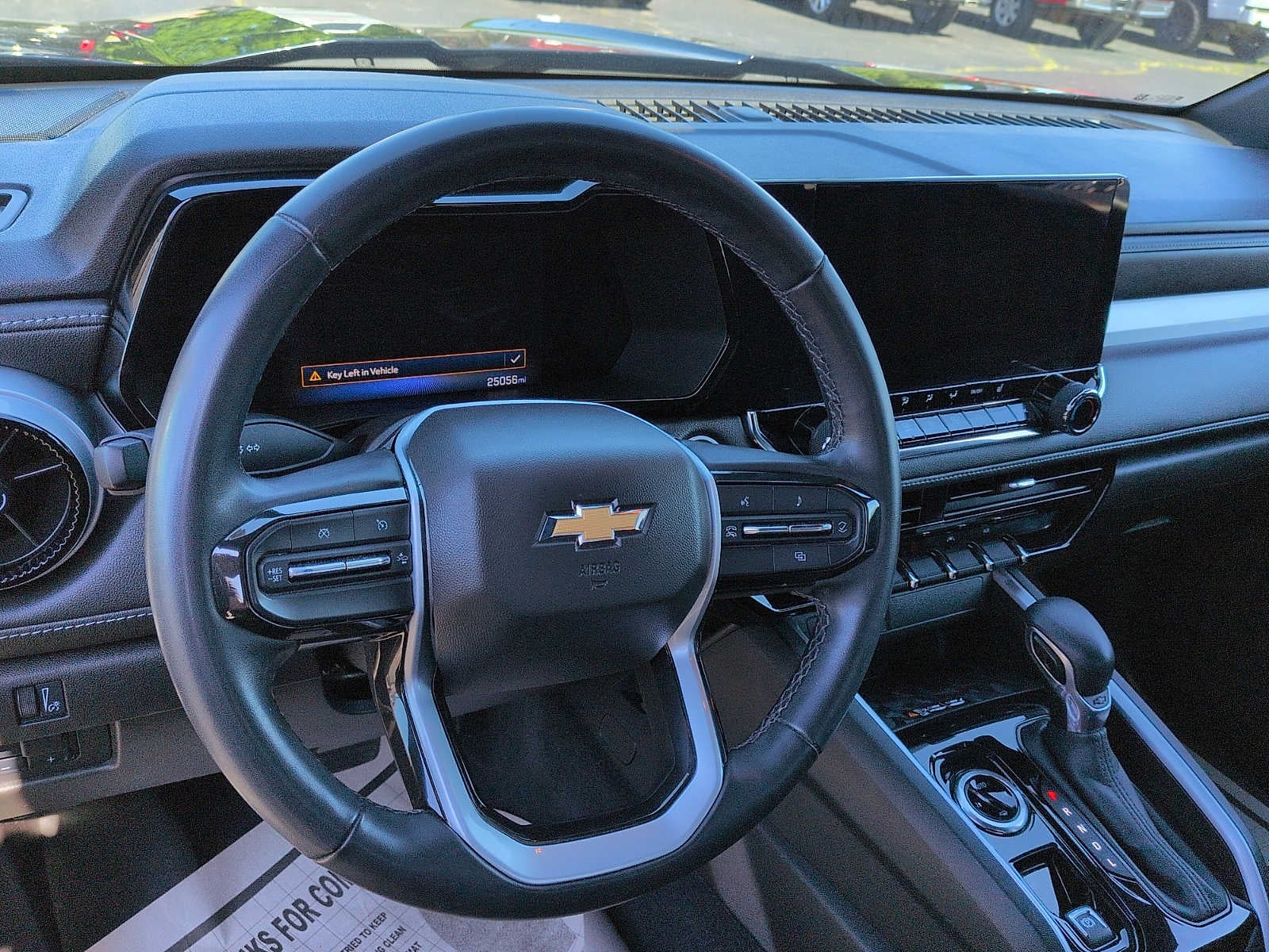 2023 Chevrolet Colorado LT - Photo 13