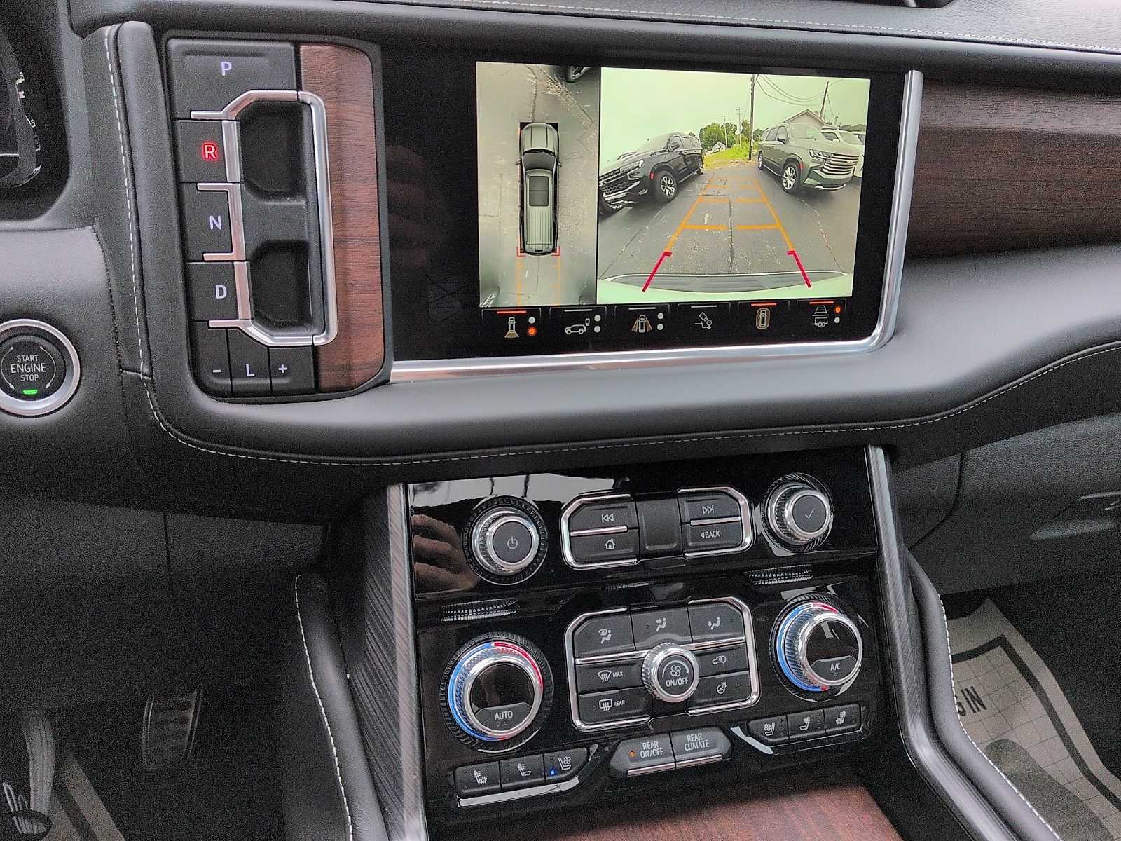 2024 GMC Yukon XL Denali Ultimate