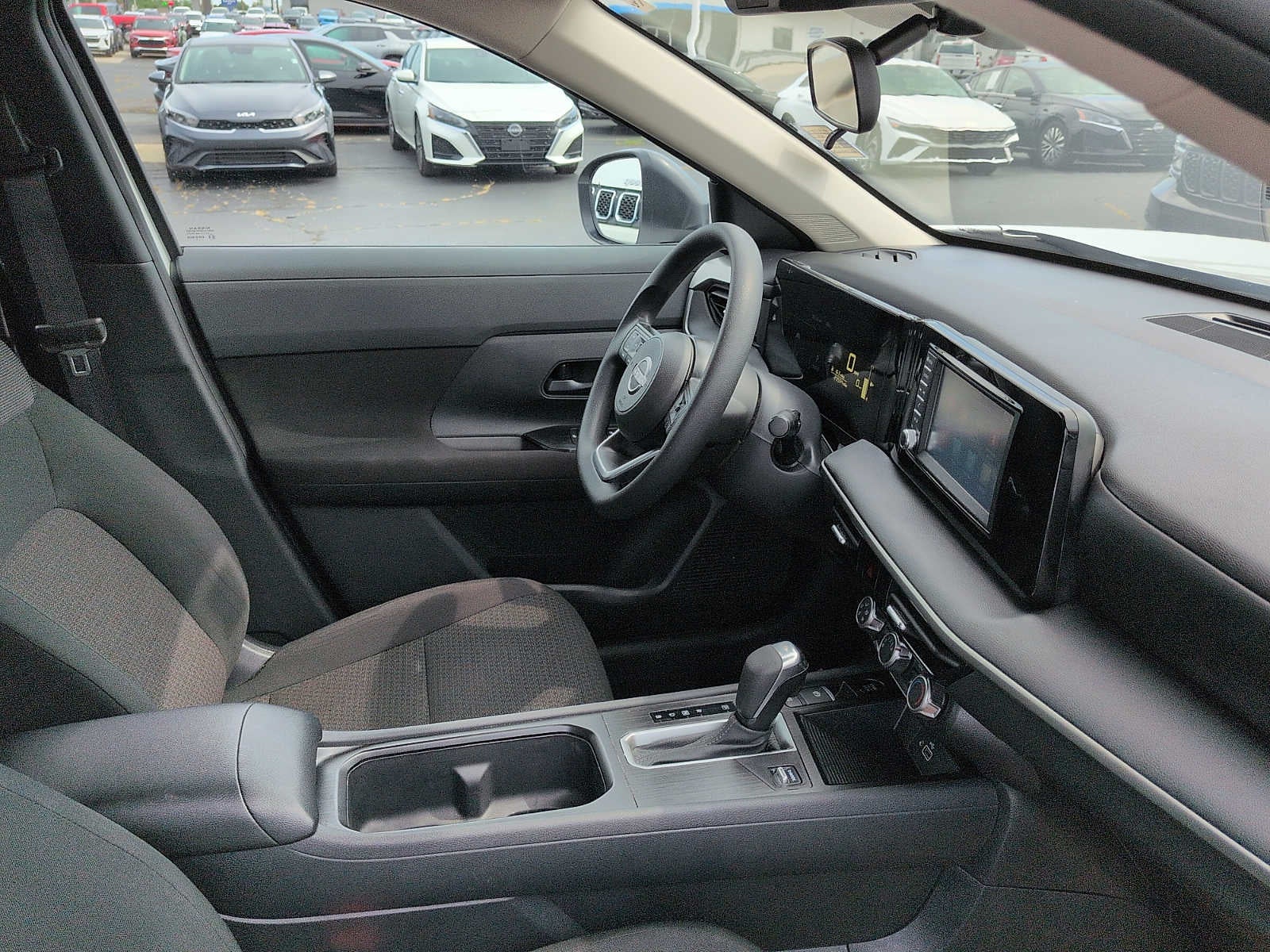 2025 Nissan Kicks S